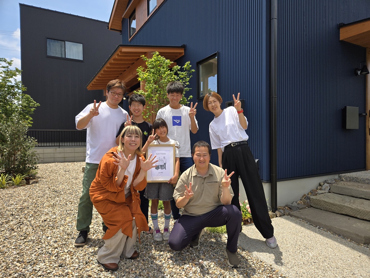 家族で家を建てるのと同じくらい、身内感のある方たちだなと感じました 写真